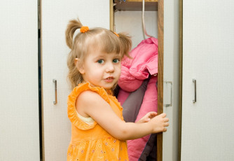 What should be in the child’s kindergarten locker?